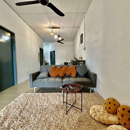 Entire 33 Cozy House • 3 Bedroom @ Alma Bukit Mertajam Exterior foto